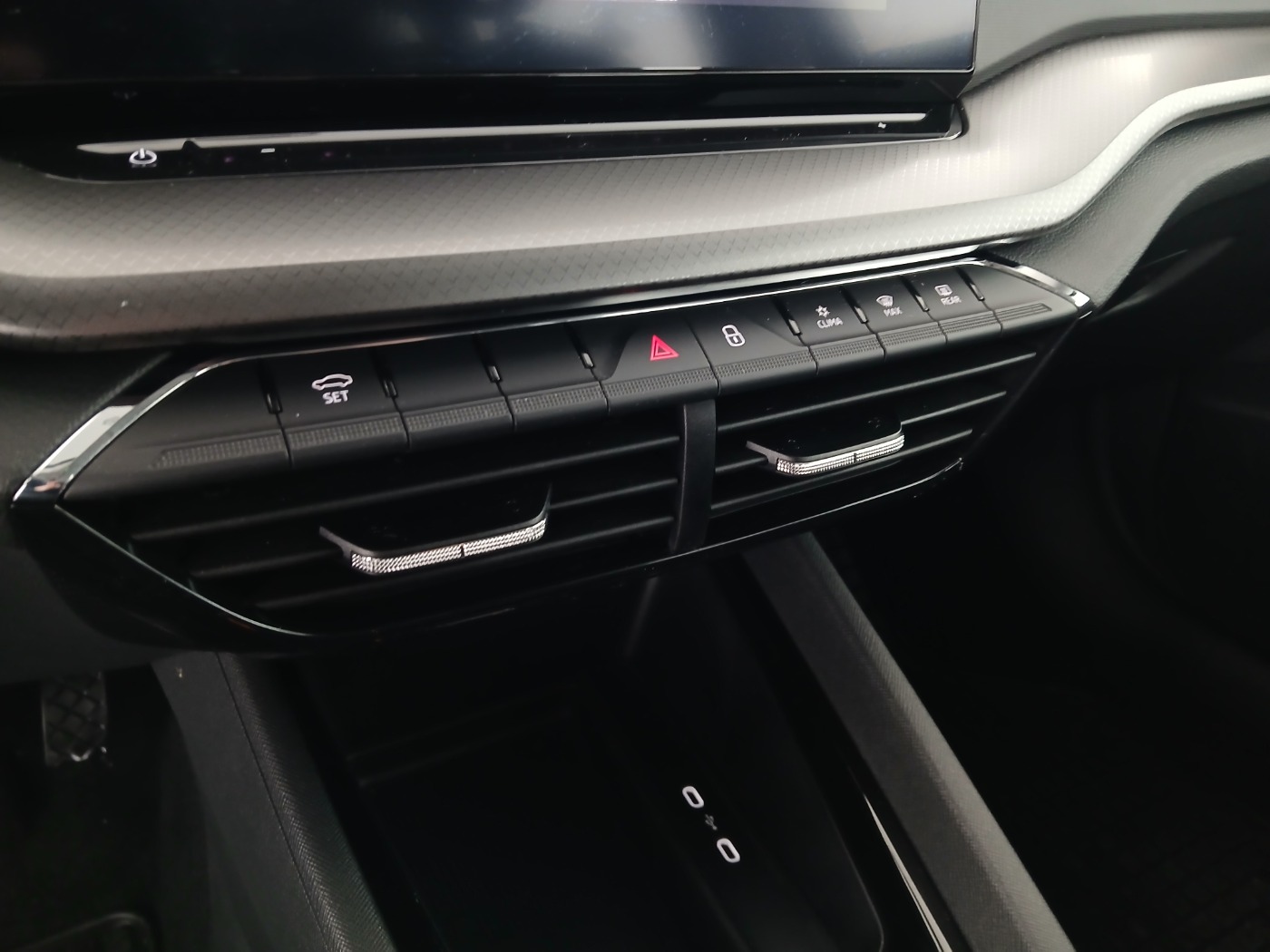 Skoda Octavia Combi 2.0 TDI Ambition | Bild 26 von 29