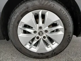 Skoda Octavia Combi 2.0 TDI Ambition | Thumbnail 10 von 29