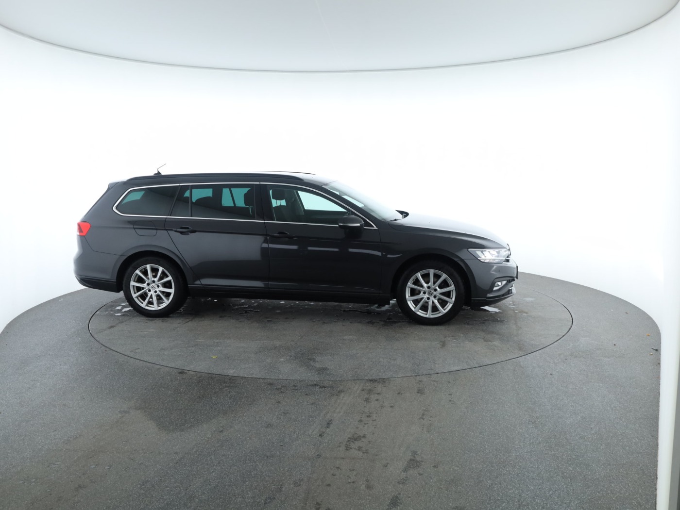 VW Passat Variant 2.0 TDI 4Motion BMT Business | Bild 5 von 27