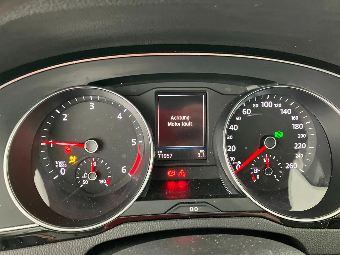 VW Passat Variant 2.0 TDI 4Motion BMT Business | Bild 17 von 27