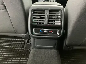 VW Passat Variant 2.0 TDI 4Motion BMT Business | Thumbnail 25 von 27