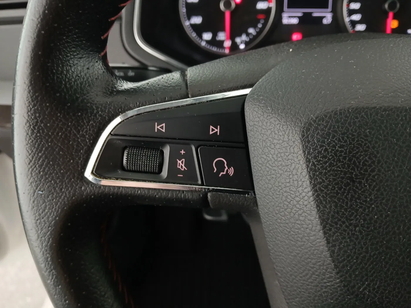 Seat Ibiza 1.0 FR | Bild 16 von 27