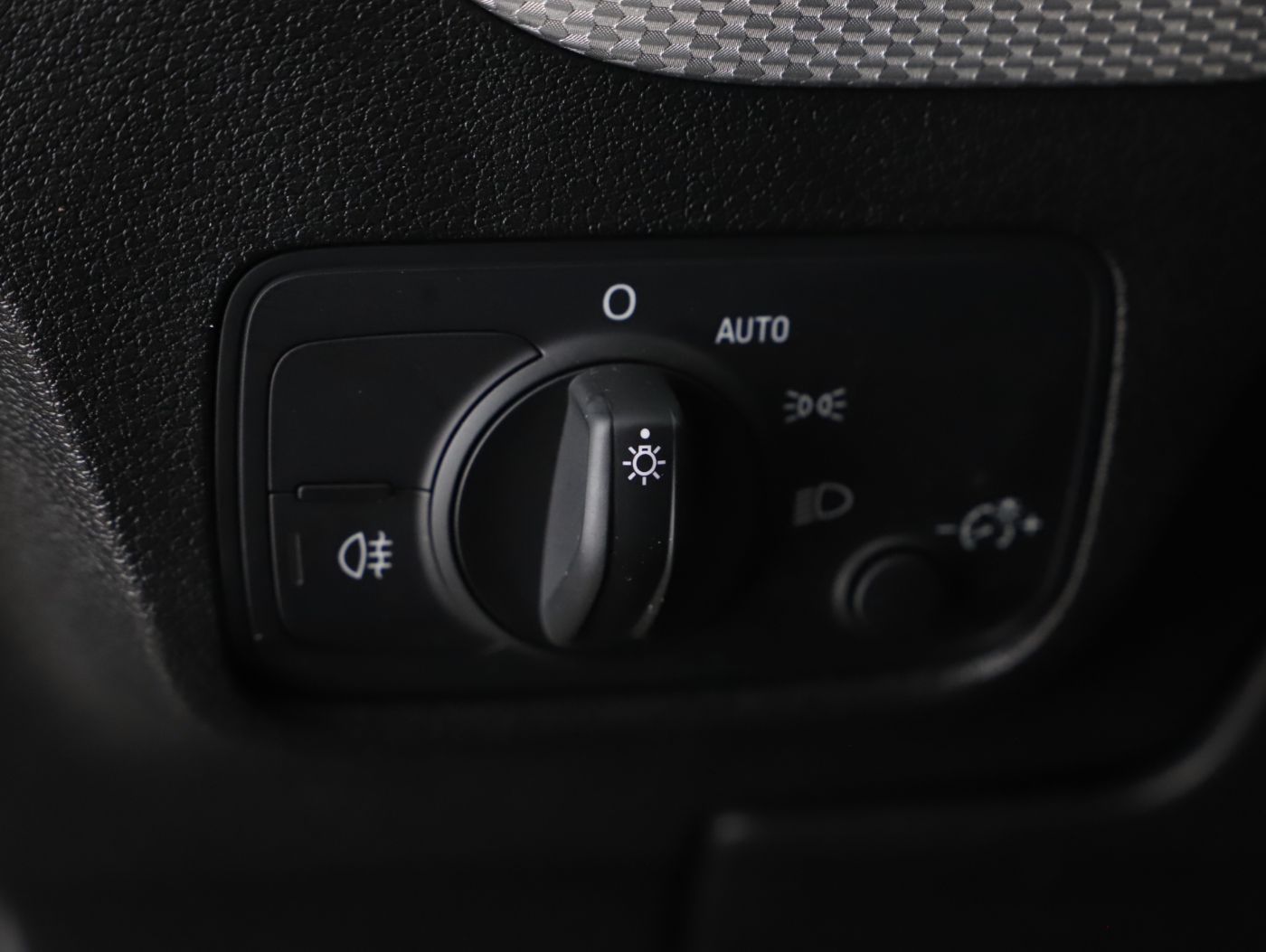 Audi Q2 30 TFSI DSG | Bild 13 von 28