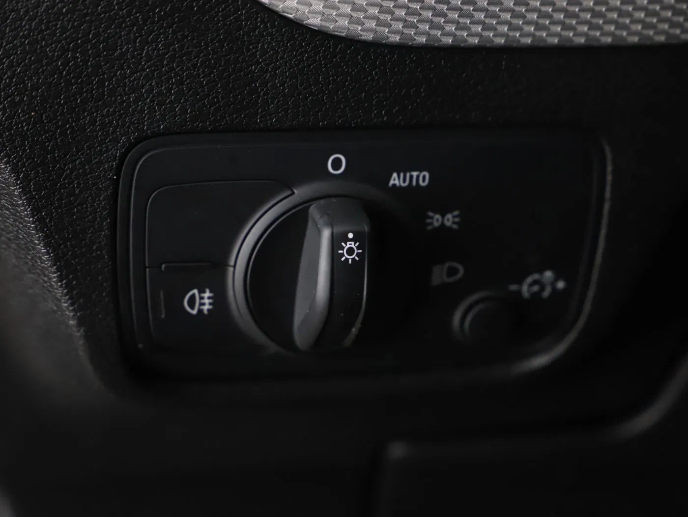 Audi Q2 30 TFSI DSG | Bild 13 von 28