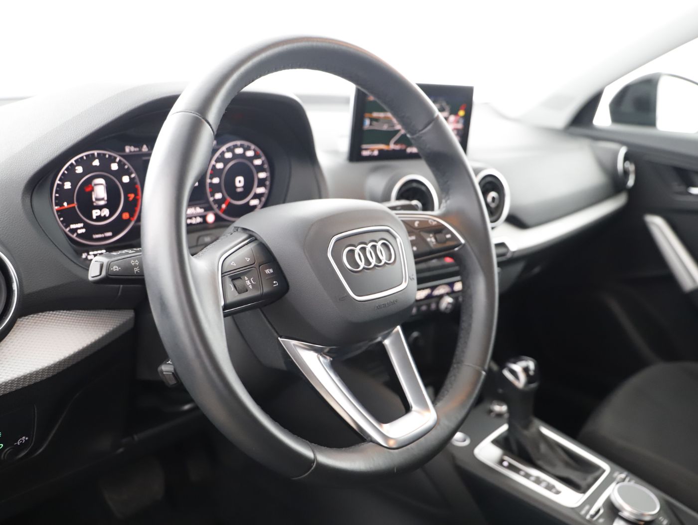 Audi Q2 30 TFSI DSG | Bild 17 von 28