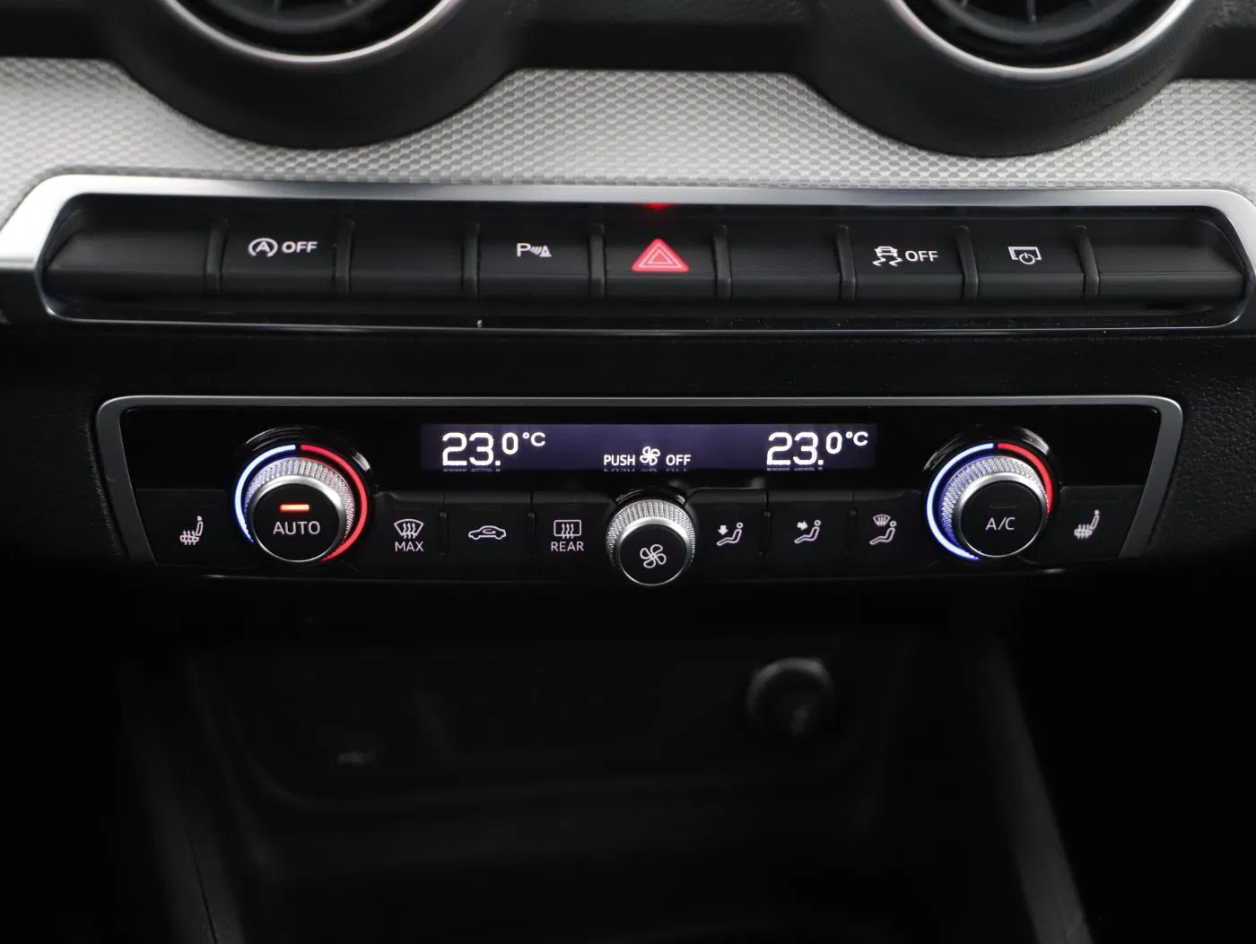 Audi Q2 30 TFSI DSG | Bild 24 von 28