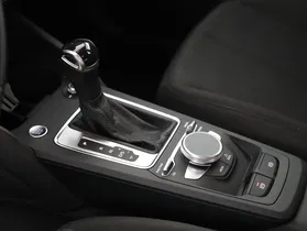 Audi Q2 30 TFSI DSG | Thumbnail 25 von 28