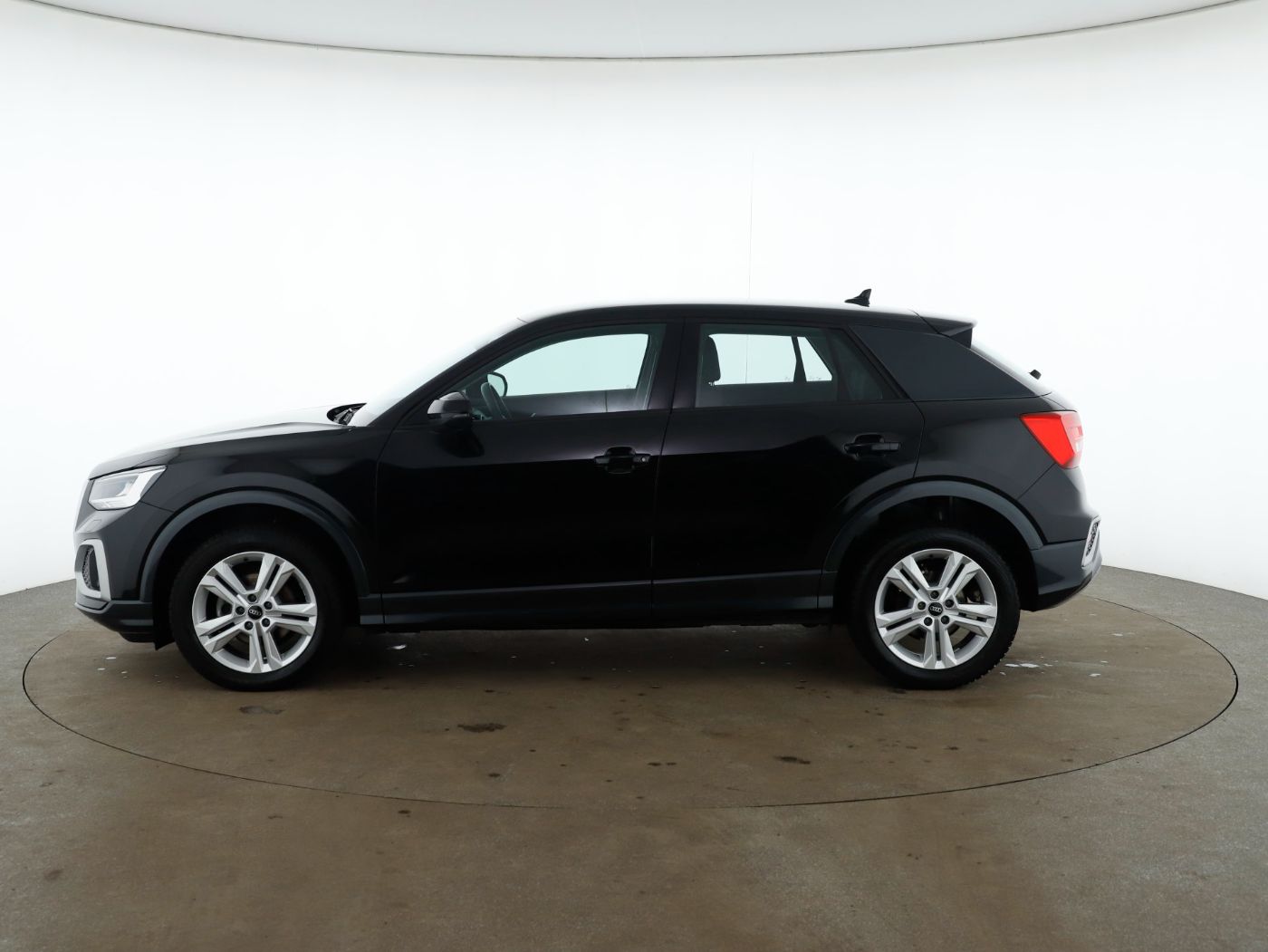 Audi Q2 30 TFSI DSG | Bild 9 von 28