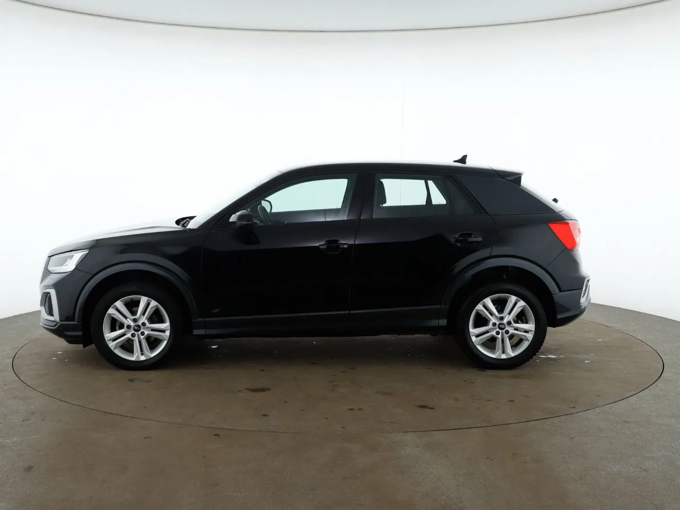 Audi Q2 30 TFSI DSG | Bild 9 von 28