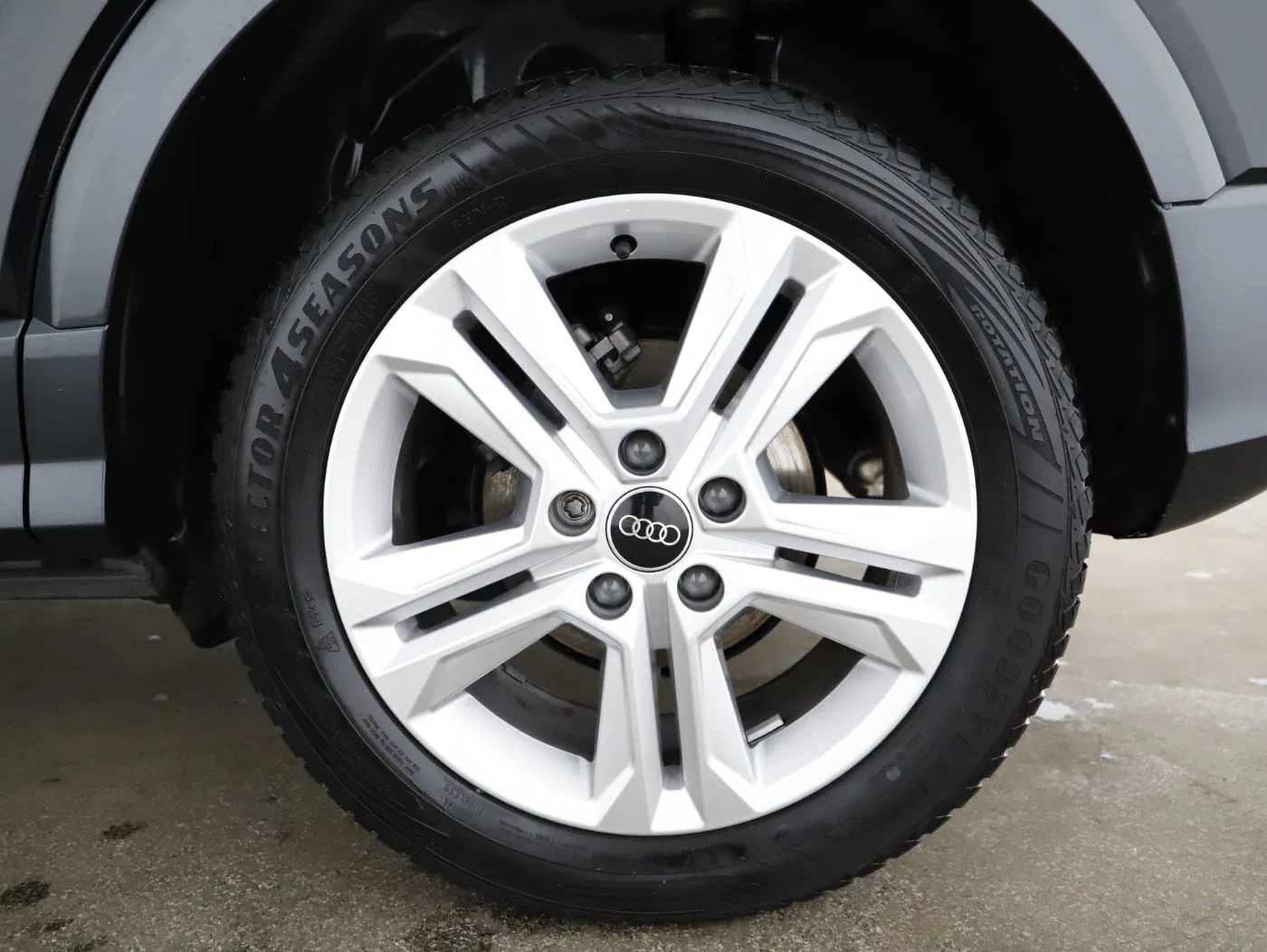 Audi Q2 30 TFSI DSG | Bild 10 von 28