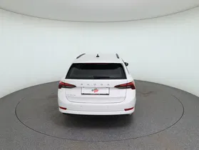 Skoda Octavia Combi 2.0 TDI Ambition | Thumbnail 7 von 26