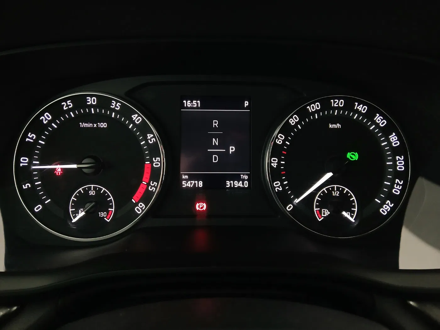 Skoda Octavia Combi 2.0 TDI Ambition | Bild 16 von 26