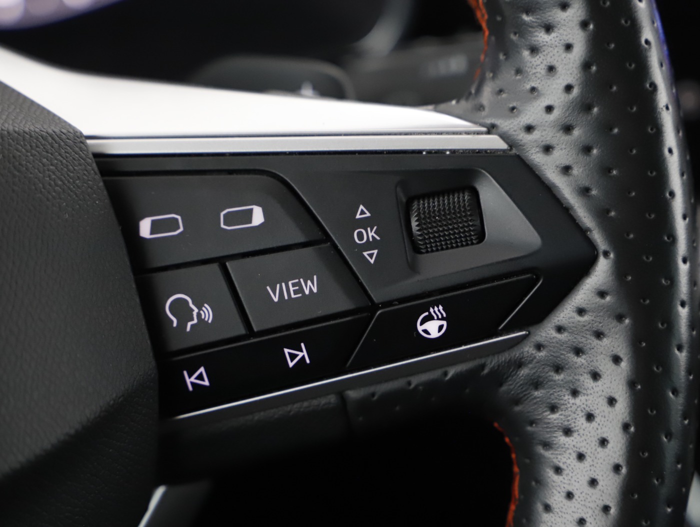 Seat Leon Sportstourer 1.5 eTSI FR | Bild 20 von 27