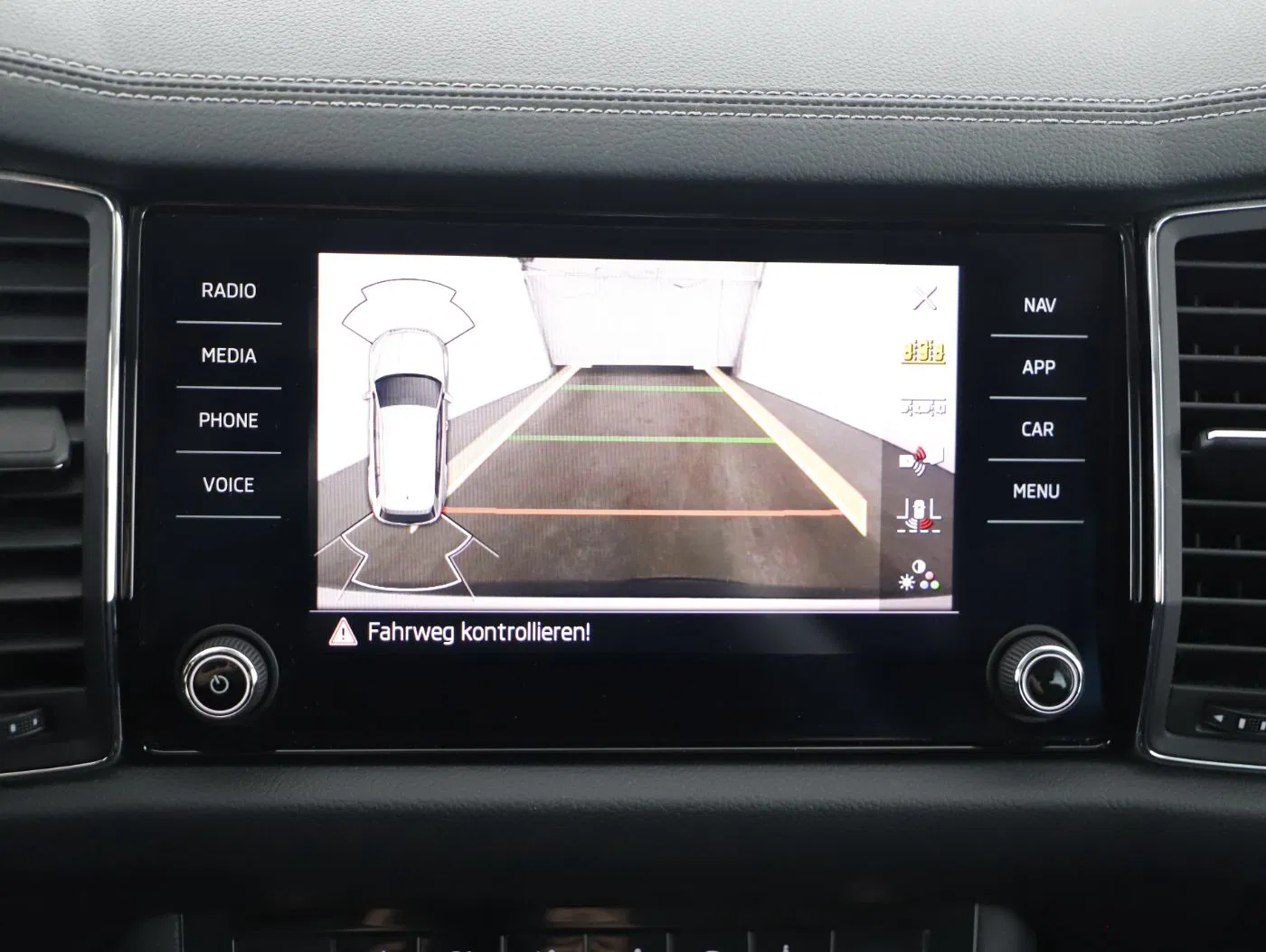 Skoda Kodiaq 2.0 TDI DSG Style | Bild 20 von 28
