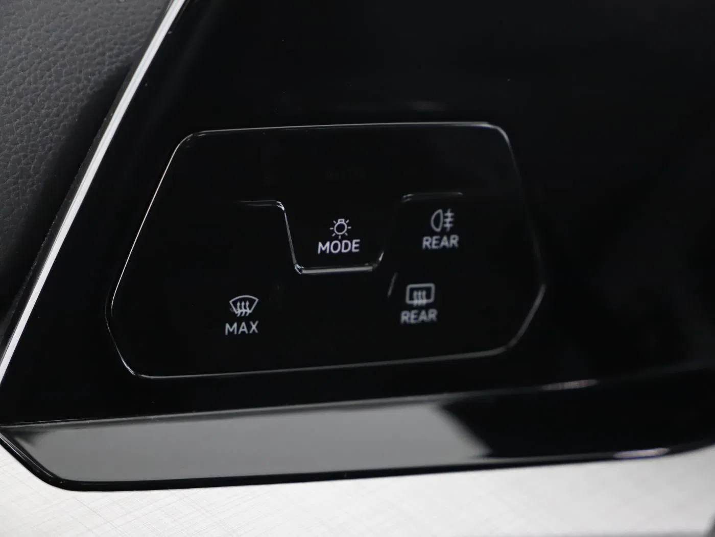 VW Golf VIII Variant 2.0 TDI Life | Bild 13 von 27