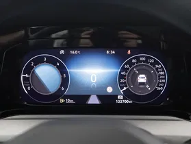 VW Golf VIII Variant 2.0 TDI Life | Thumbnail 16 von 27