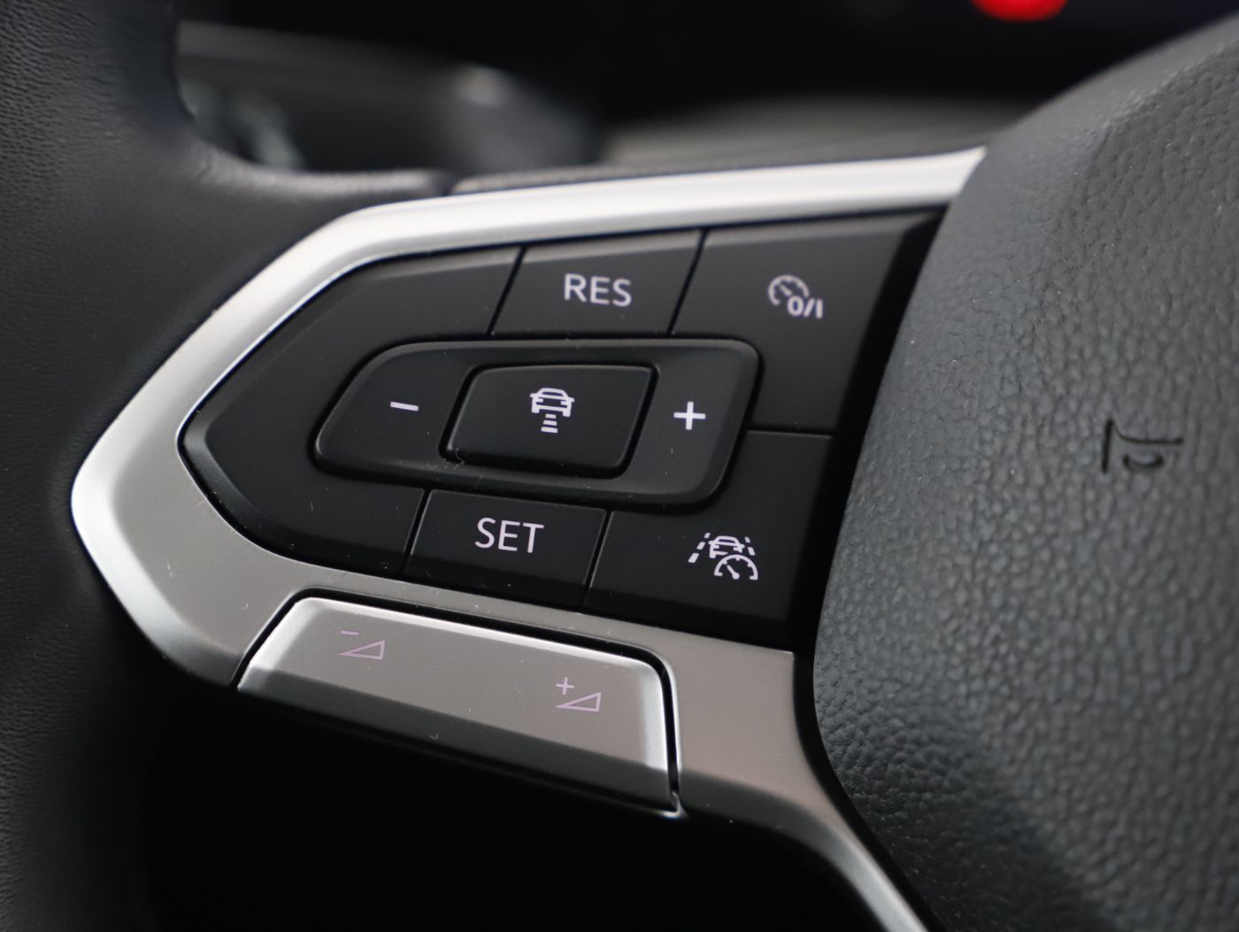 VW Golf VIII Variant 2.0 TDI Life | Bild 18 von 27