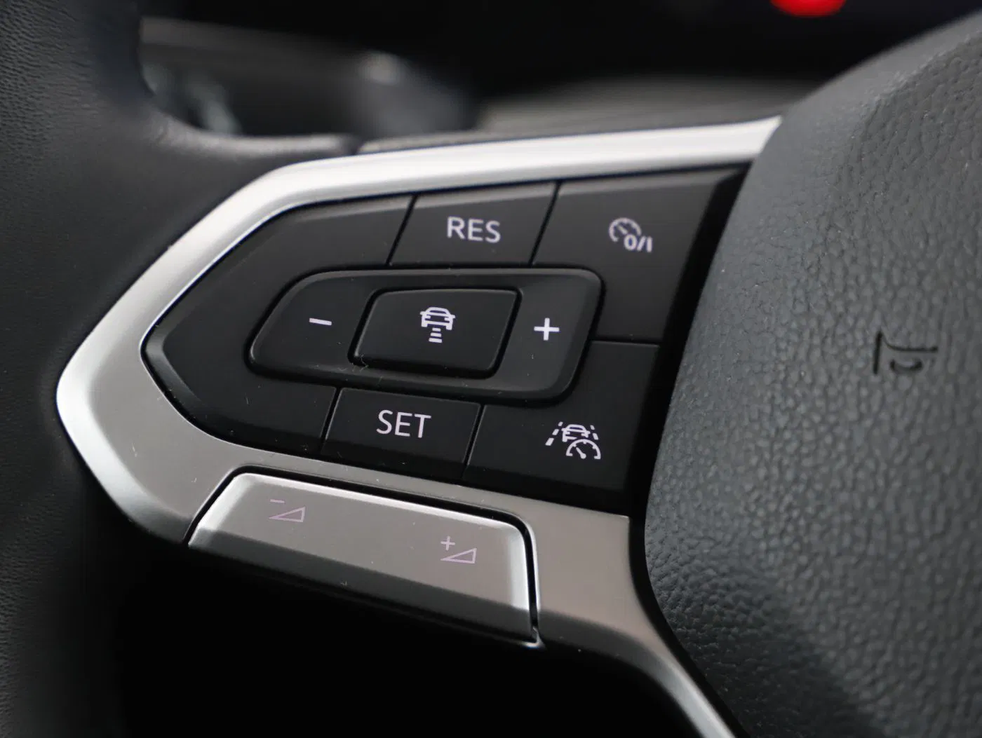 VW Golf VIII Variant 2.0 TDI Life | Bild 18 von 27