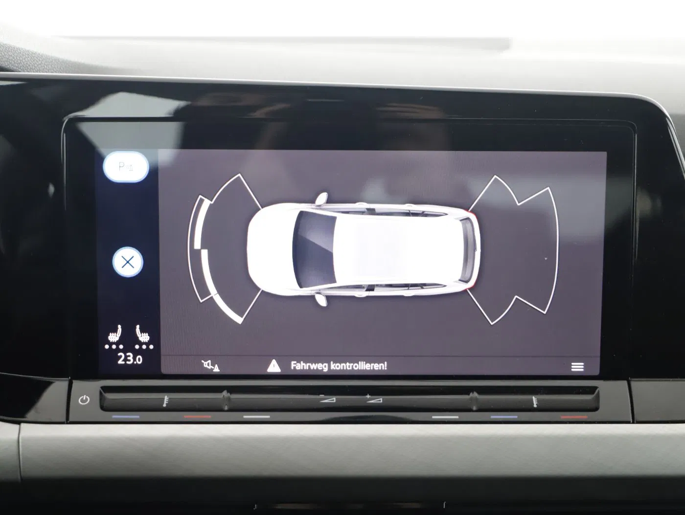 VW Golf VIII Variant 2.0 TDI Life | Bild 22 von 27