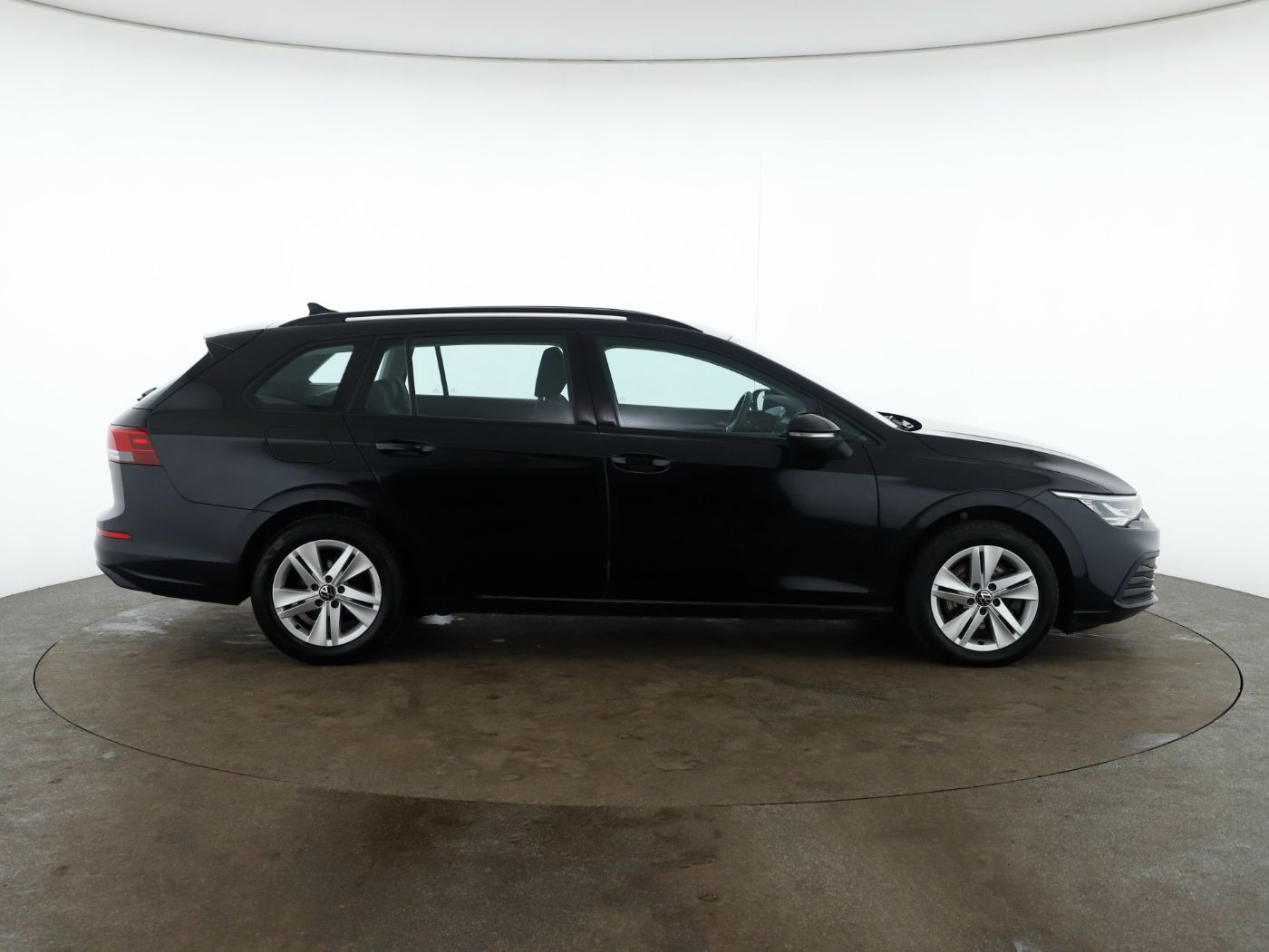 VW Golf VIII Variant 2.0 TDI Life | Bild 5 von 27