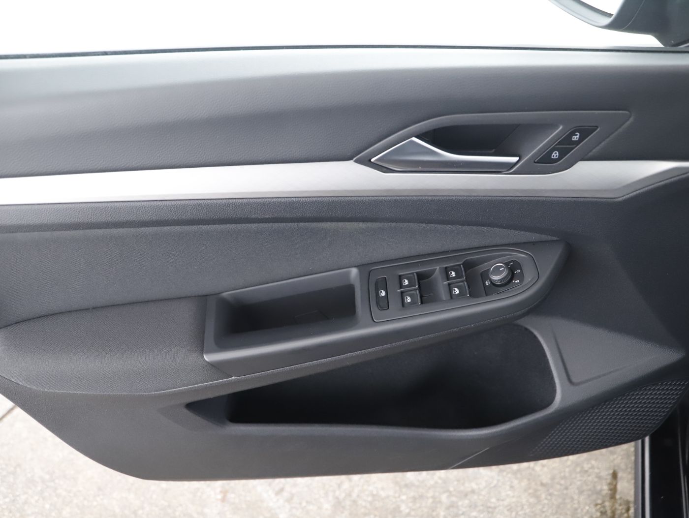 VW Golf VIII Variant 2.0 TDI Life | Bild 11 von 27