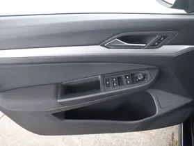 VW Golf VIII Variant 2.0 TDI Life | Thumbnail 11 von 27