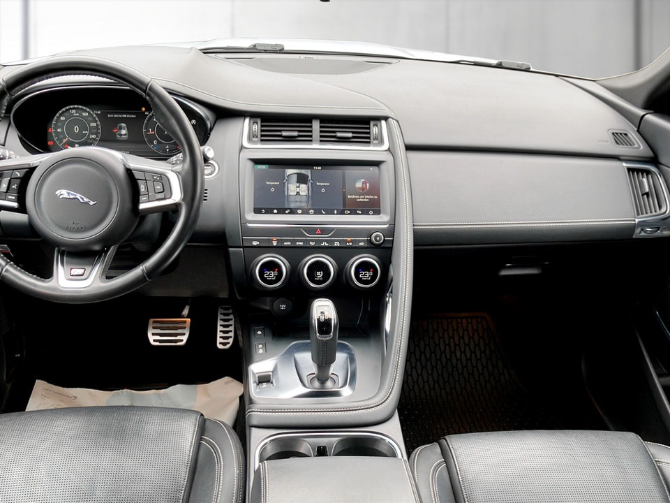 Jaguar E-Pace 2.0DI4 D180 R-Dynamic AWD Aut. | Bild 7 von 16