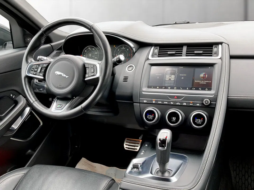 Jaguar E-Pace 2.0DI4 D180 R-Dynamic AWD Aut. | Bild 6 von 16