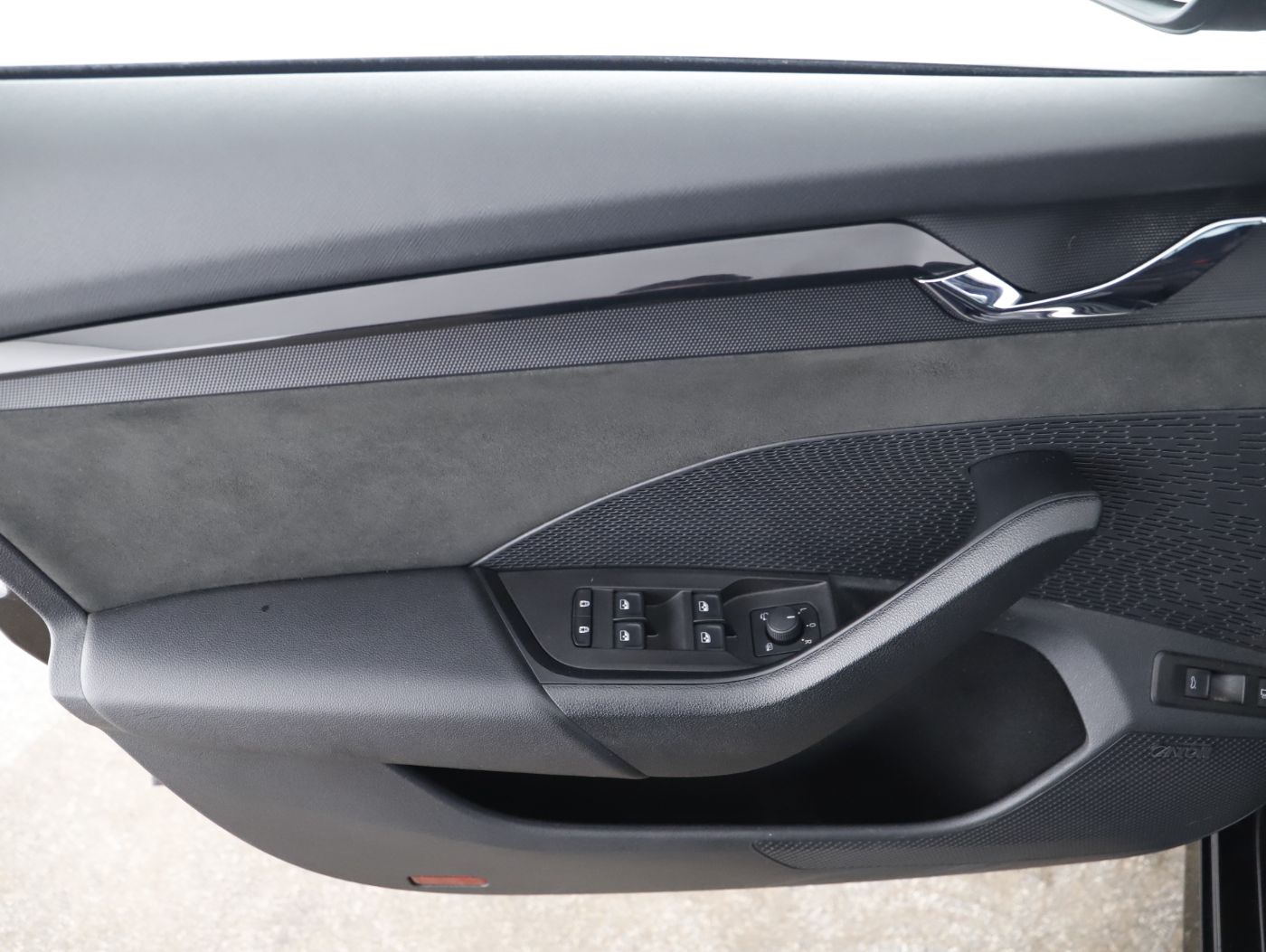 Skoda Octavia Combi RS iV DSG | Bild 8 von 23