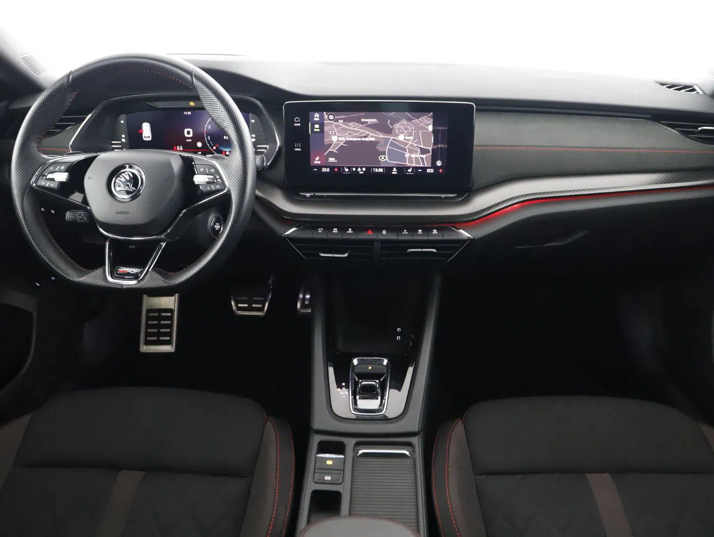 Skoda Octavia Combi RS iV DSG | Bild 12 von 23