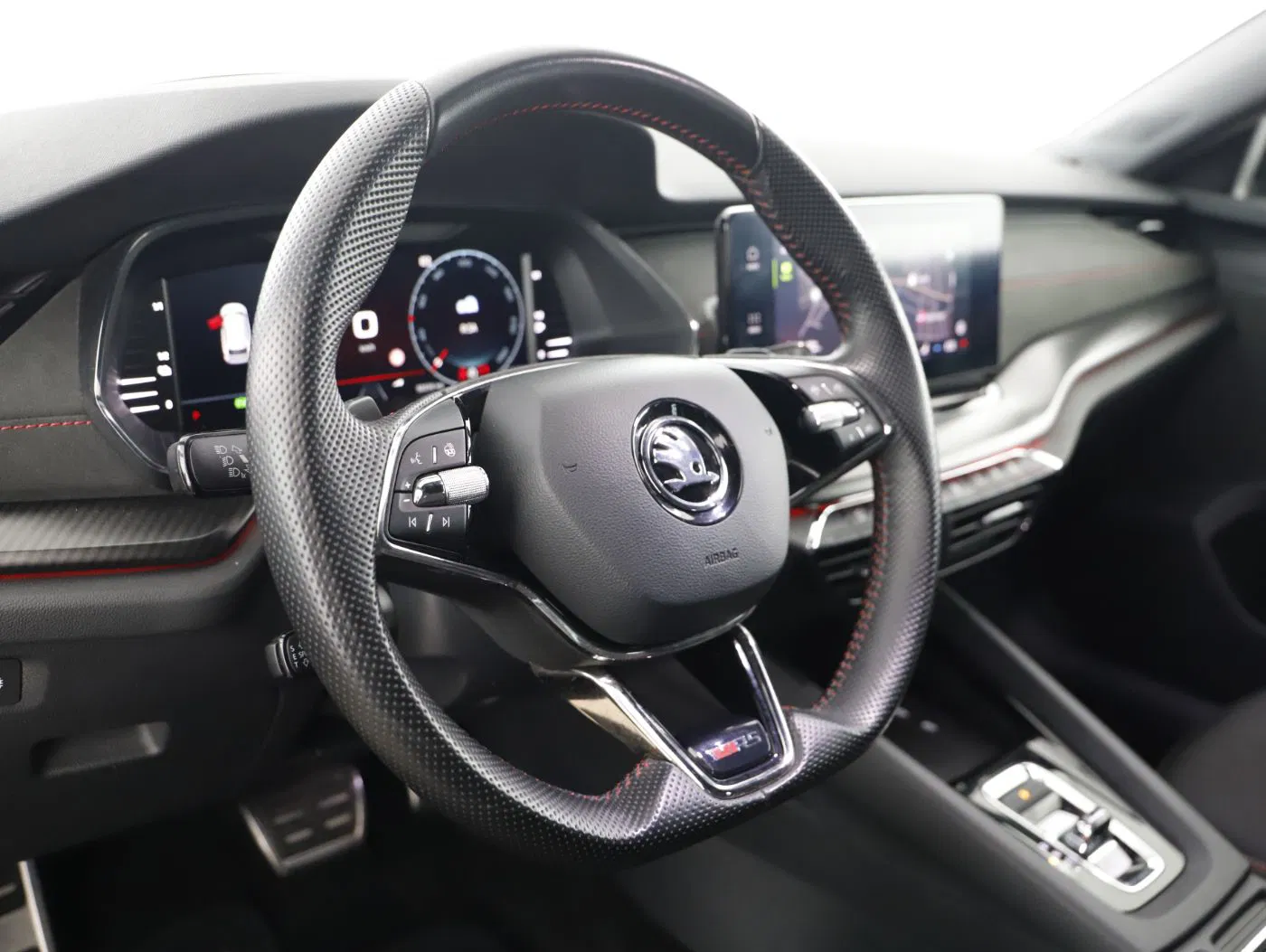 Skoda Octavia Combi RS iV DSG | Bild 13 von 23