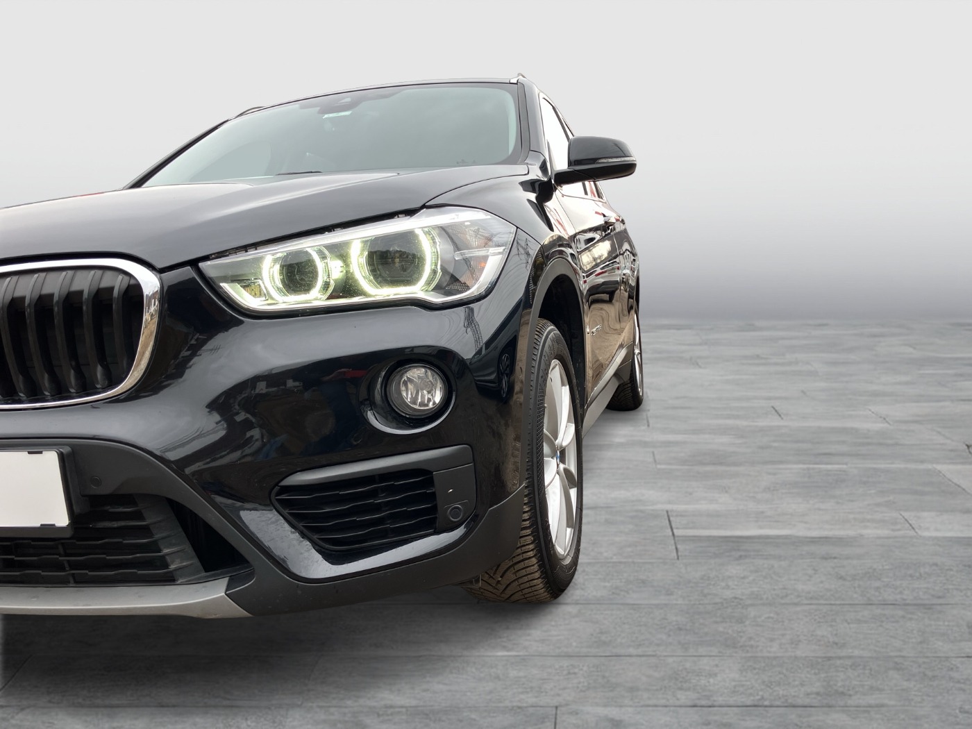 BMW X1 sDrive 18d Advantage | Bild 25 von 25