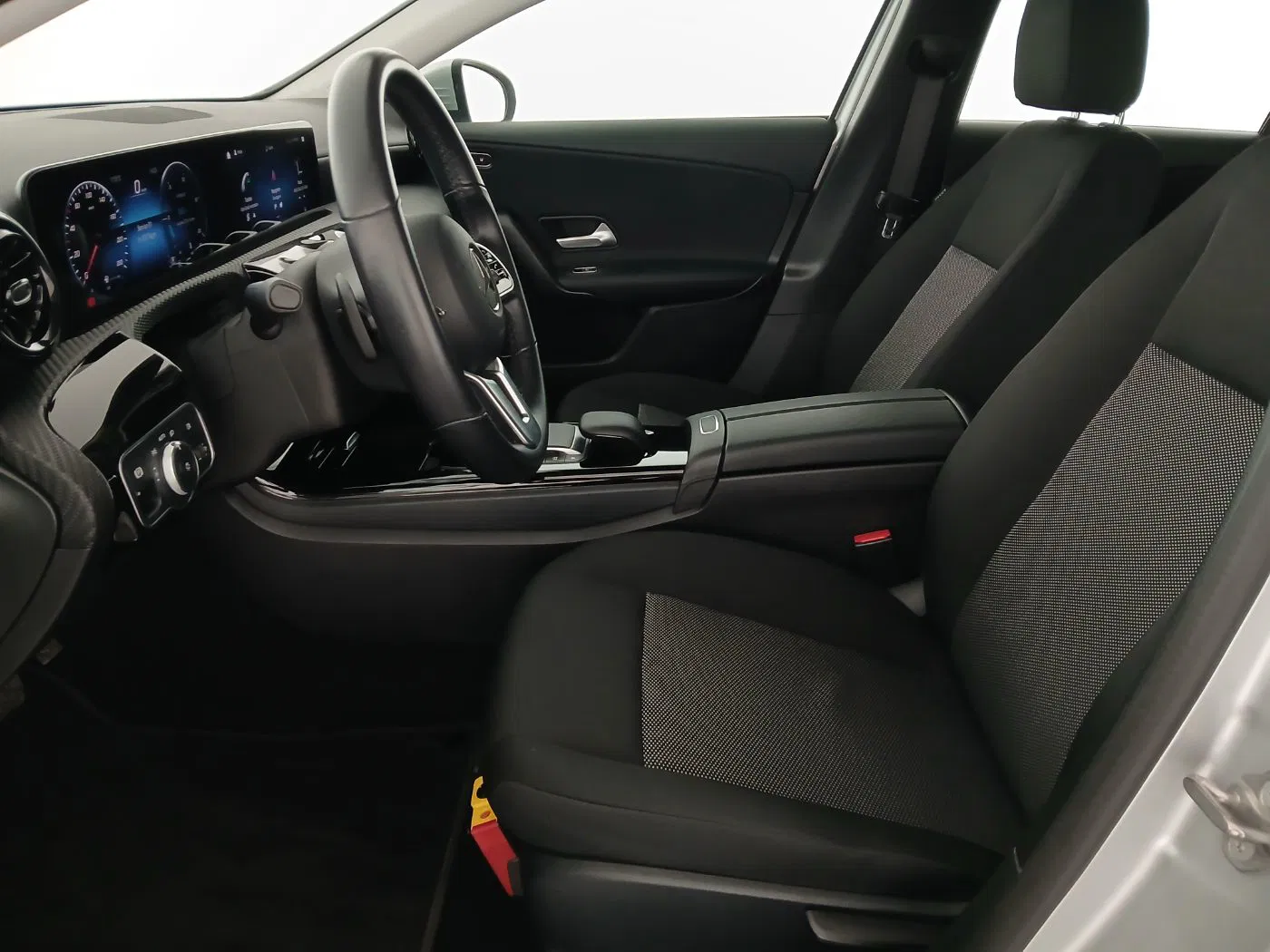 Mercedes-Benz A 180 d Aut. | Bild 14 von 25