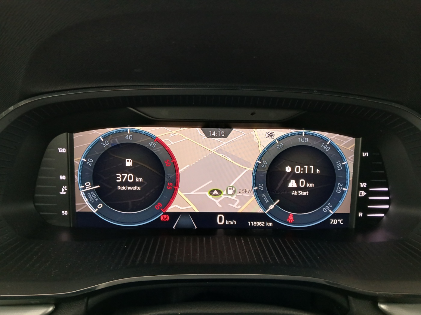 Skoda Octavia Combi 2.0 TDI Style | Bild 16 von 28