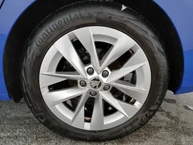 Skoda Octavia Combi 2.0 TDI Style | Thumbnail 10 von 28