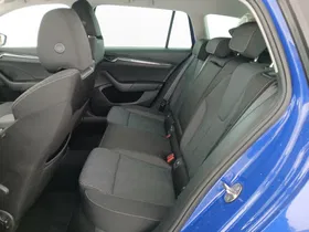 Skoda Octavia Combi 2.0 TDI Style | Thumbnail 26 von 28