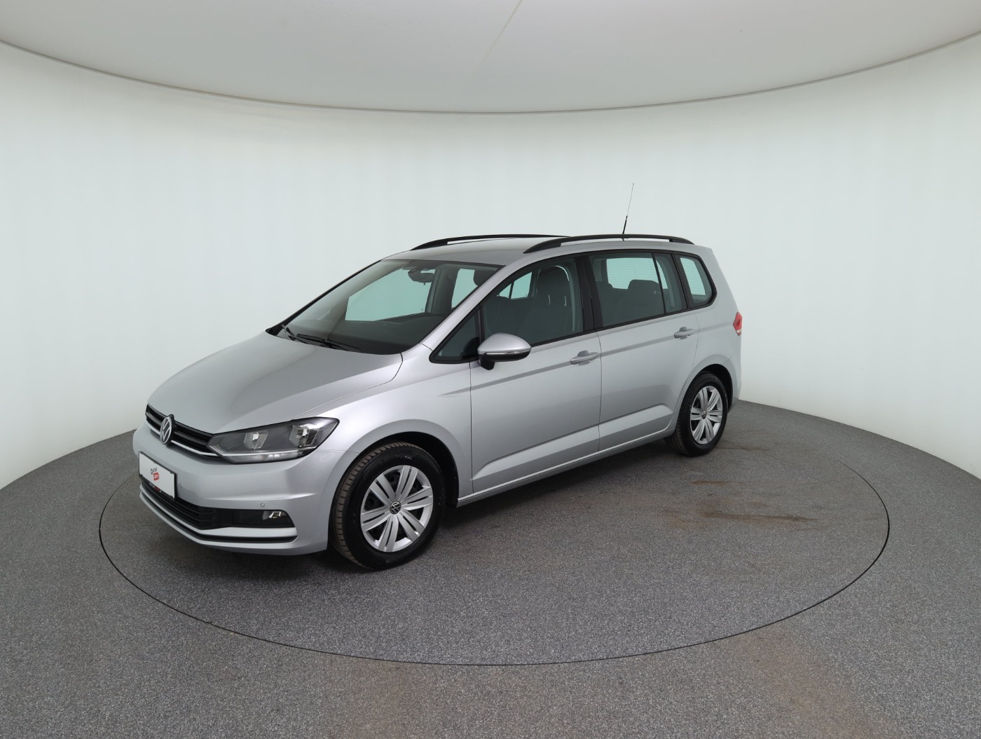 VW Touran 2.0 TDI BMT | Bild 2 von 26