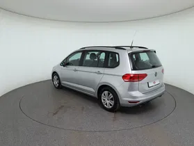 VW Touran 2.0 TDI BMT | Thumbnail 8 von 26