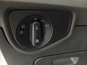 VW Touran 2.0 TDI BMT | Thumbnail 13 von 26