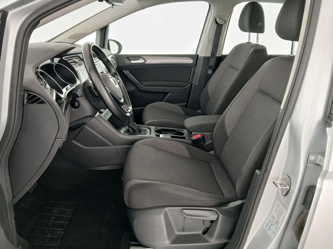 VW Touran 2.0 TDI BMT | Bild 14 von 26