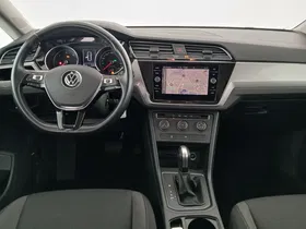 VW Touran 2.0 TDI BMT | Thumbnail 15 von 26