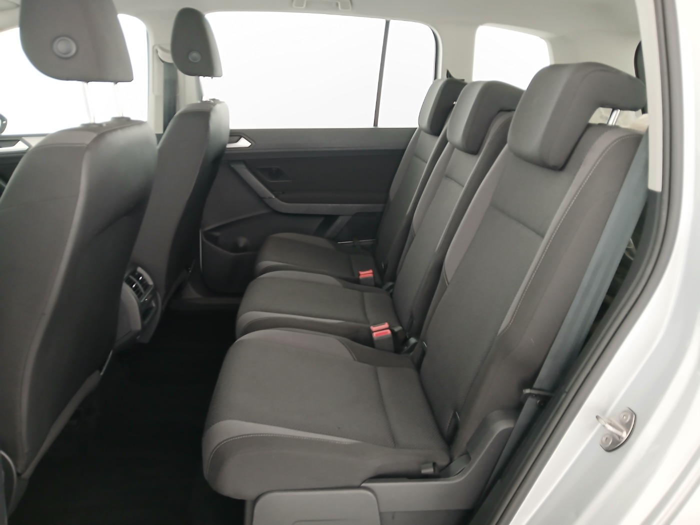 VW Touran 2.0 TDI BMT | Bild 25 von 26