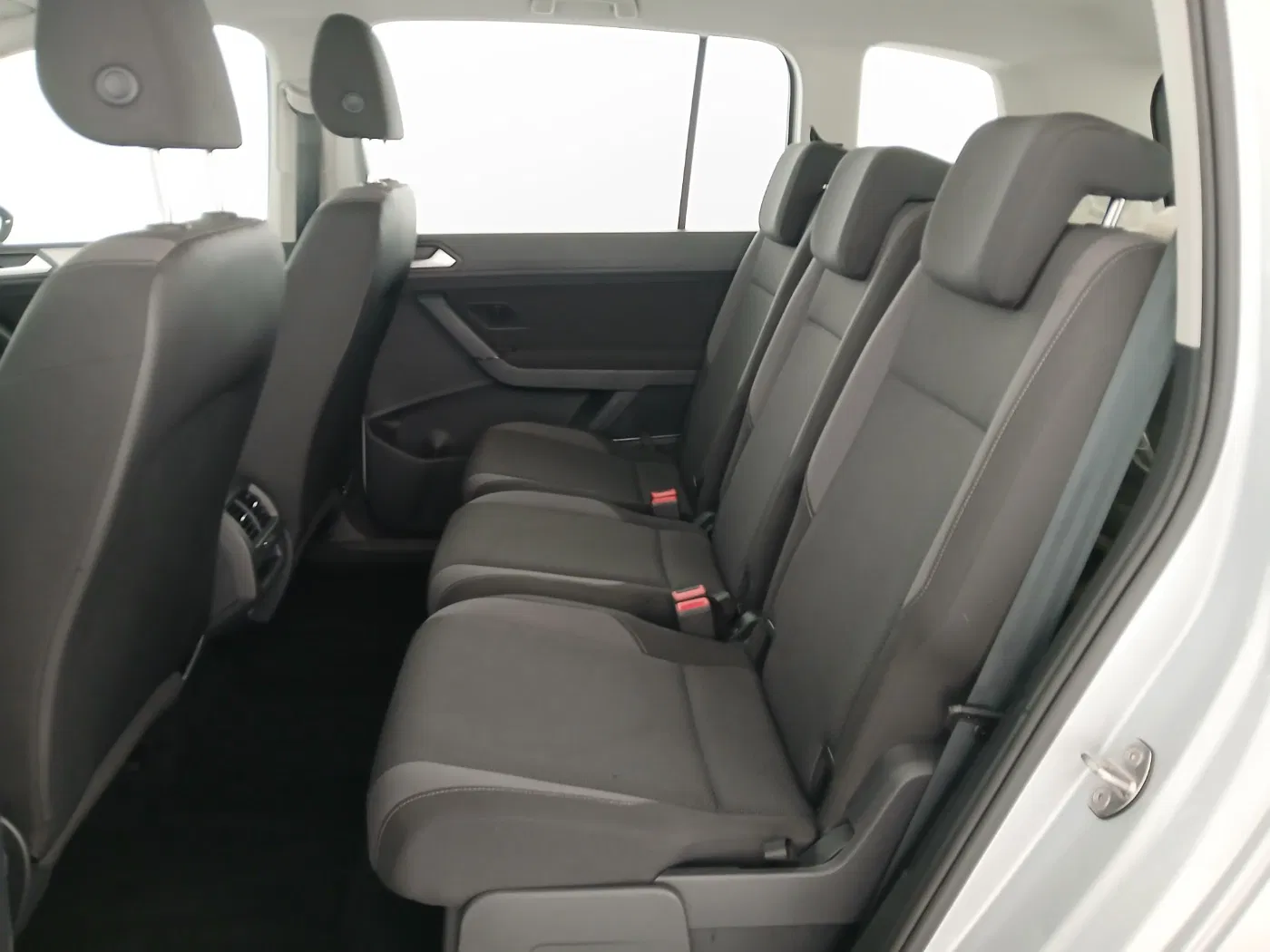 VW Touran 2.0 TDI BMT | Bild 25 von 26