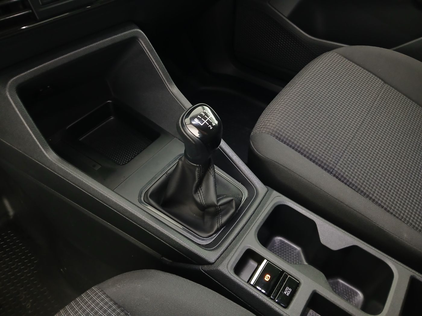 VW Caddy 2.0 TDI Cargo | Bild 20 von 22