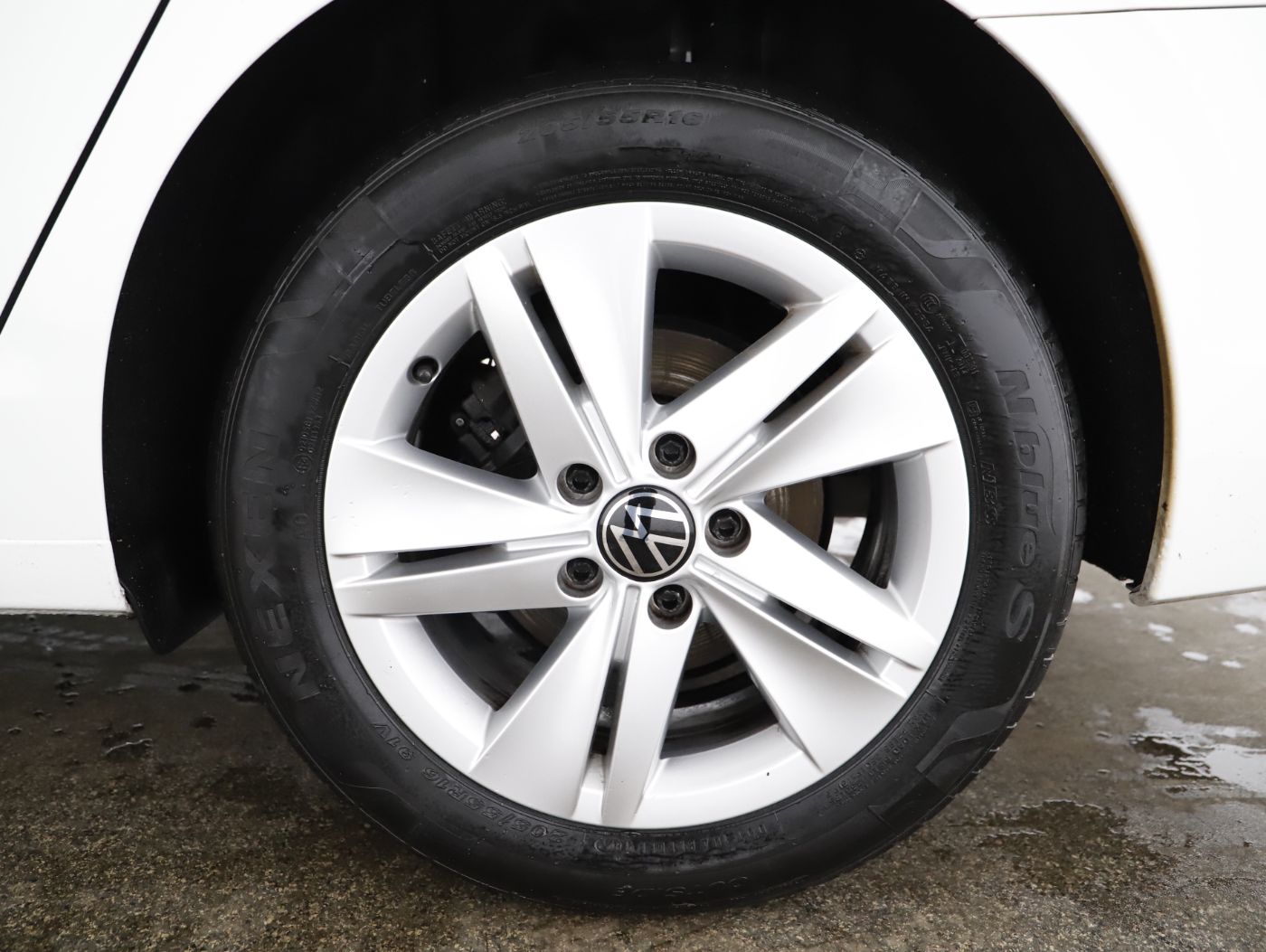 VW Golf VIII Var. 2.0 TDI DSG Life | Bild 6 von 23