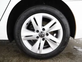 VW Golf VIII Var. 2.0 TDI DSG Life | Thumbnail 6 von 23