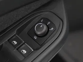 VW Golf VIII Var. 2.0 TDI DSG Life | Thumbnail 8 von 23