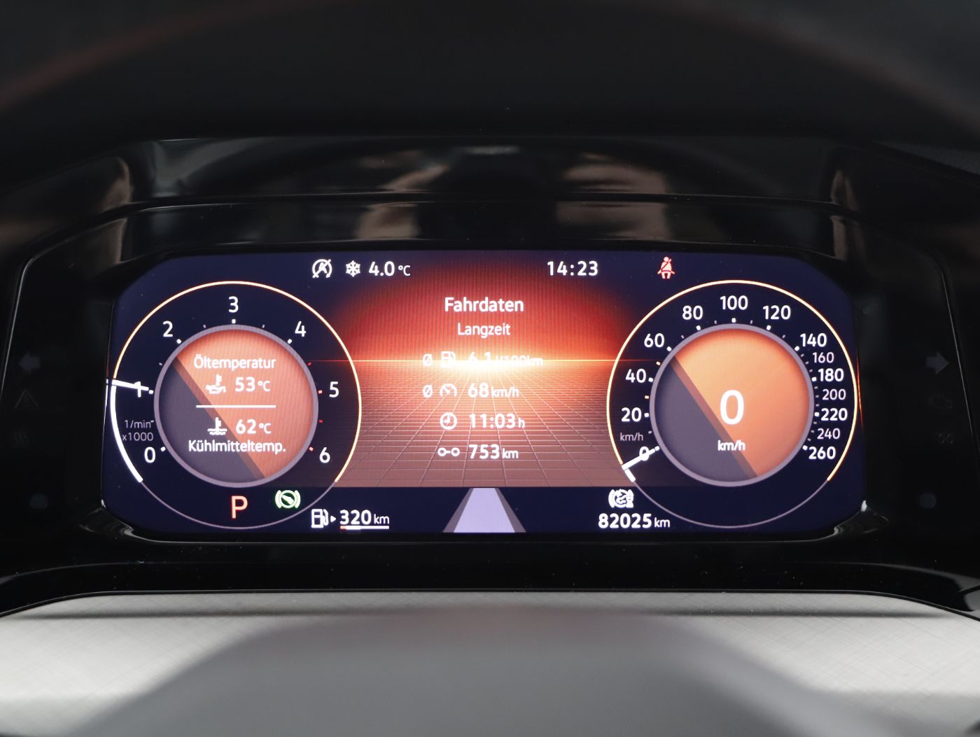 VW Golf VIII Var. 2.0 TDI DSG Life | Bild 13 von 23