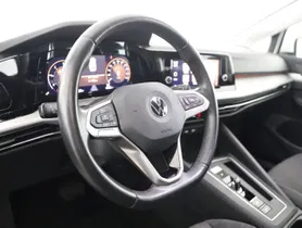 VW Golf VIII Var. 2.0 TDI DSG Life | Thumbnail 12 von 23