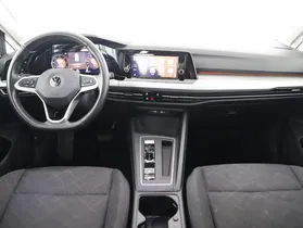 VW Golf VIII Variant 2.0 TDI Life | Thumbnail 15 von 26